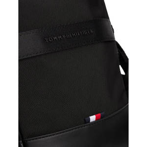 Tommy Hilfiger Metal Logo Travel Crossbody Reporter Bag
